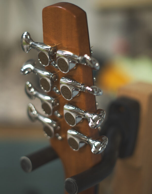 SK bouzouki rear headstock